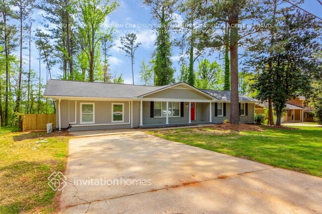 Building Photo - 4240 Newcomb Rd