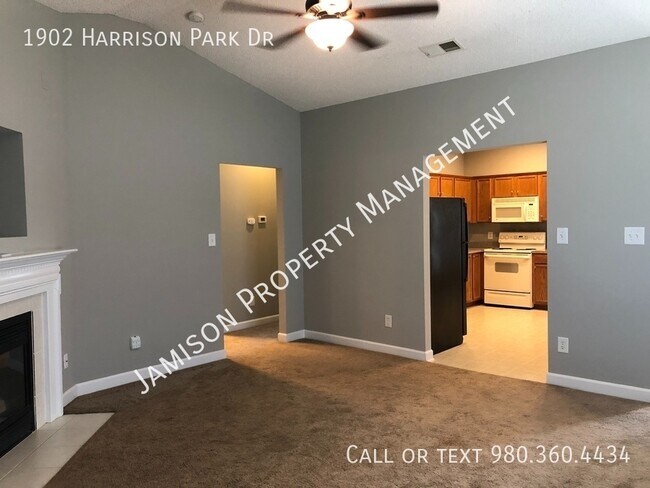 Foto del edificio - 1902 Harrison Park Dr