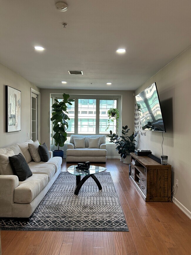 Foto del edificio - 1465 C St