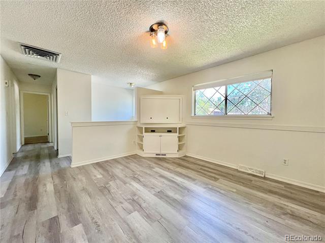 Building Photo - 1302 Quivira Dr