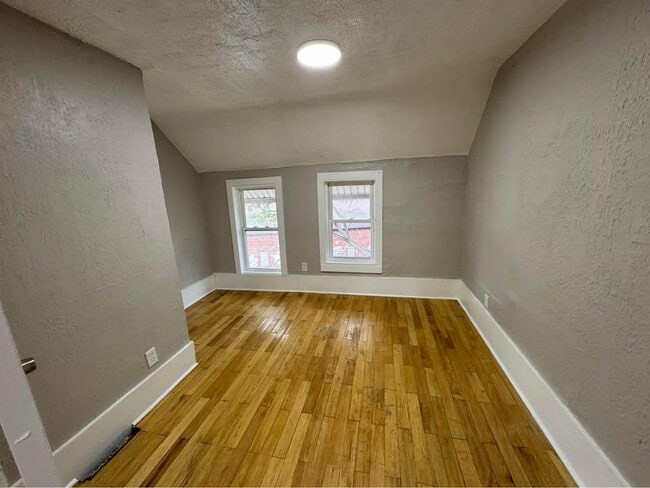 Foto del edificio - 1210 Marion Ave SW