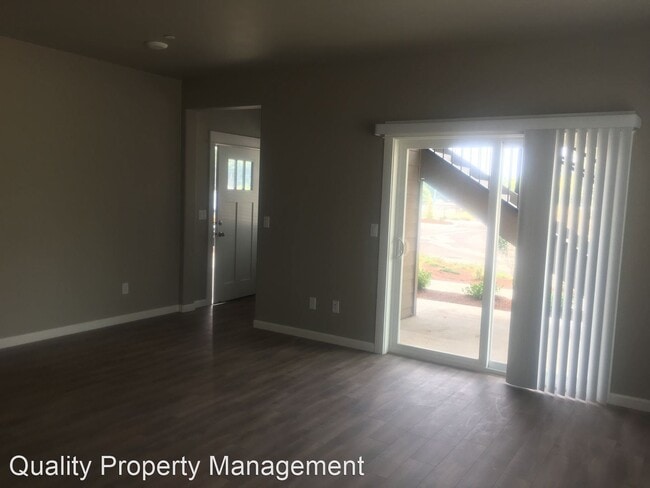 Foto del edificio - 3515 Juanipero Way