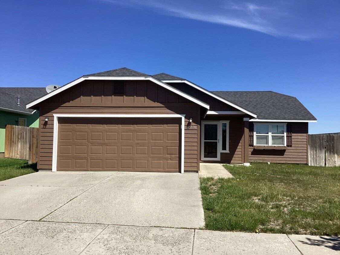 12398 W 2nd Ave, Airway Heights, WA 99001 House Rental in Airway Heights, WA