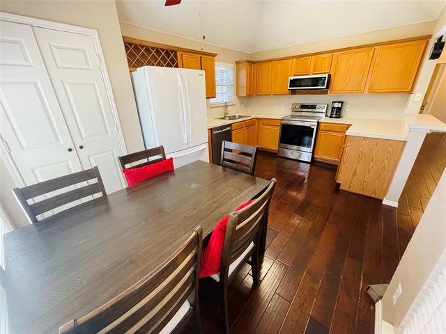 Building Photo - 2902 Goldenwave Dr