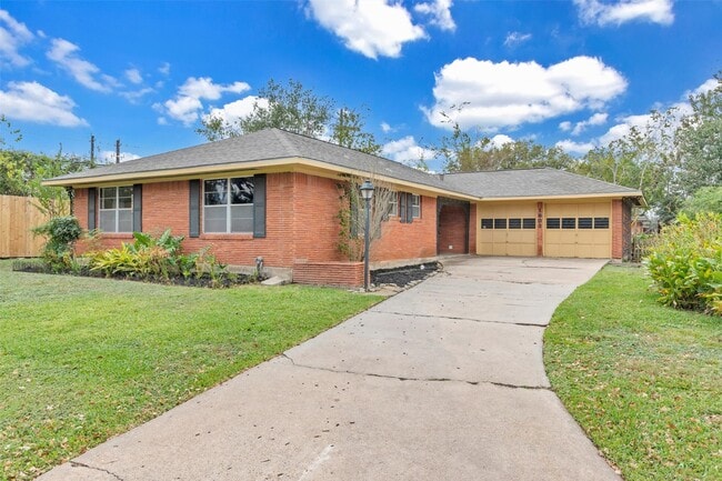 Building Photo - 1803 Sea Queen Ct