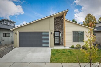 Building Photo - 1534 W Moselle Dr