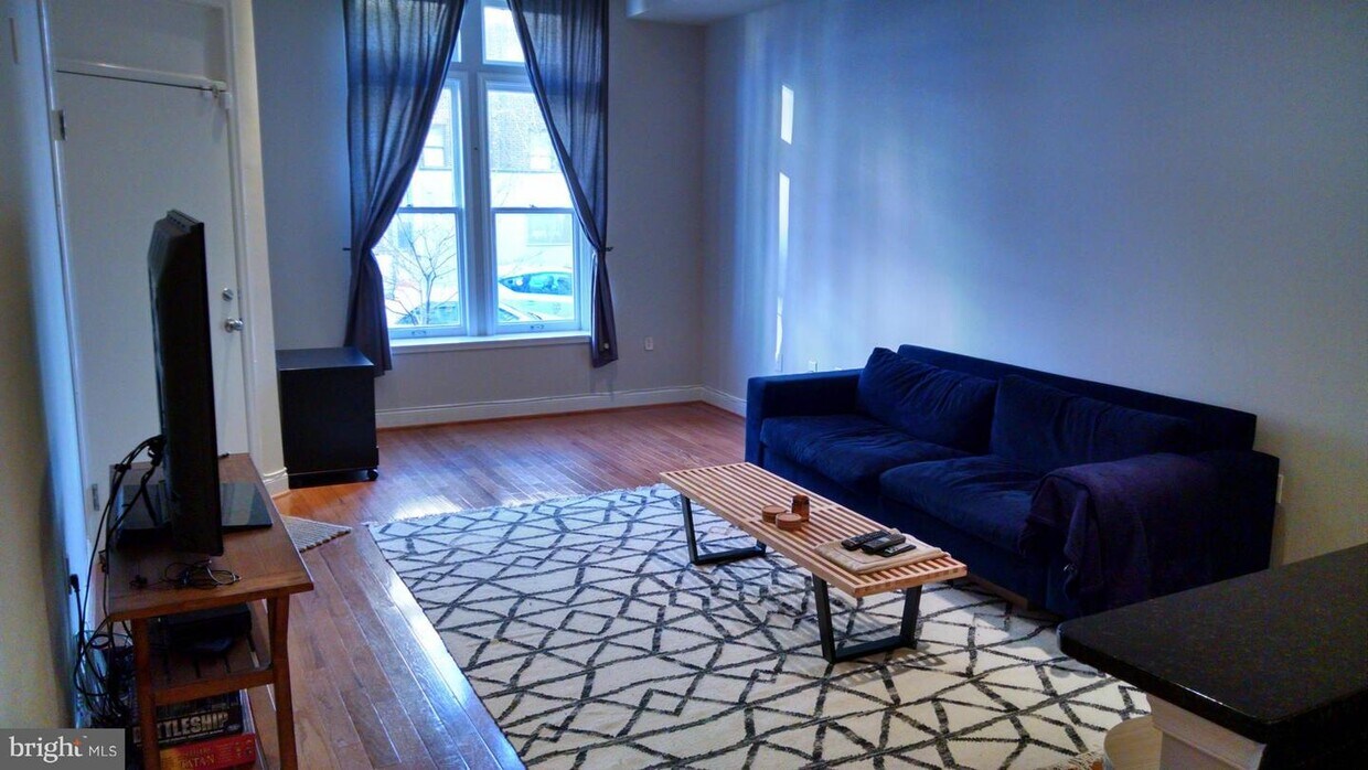 Primary Photo - 1006 M St NW