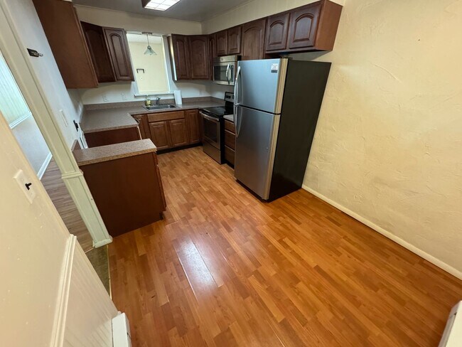 Building Photo - Single Family Home