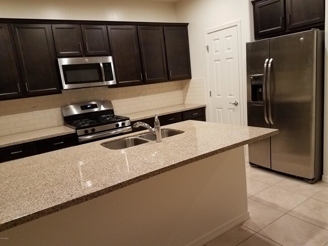 Foto del edificio - 1523 W Marlin Dr