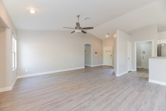 Foto del edificio - 118 Sugarbush Ln