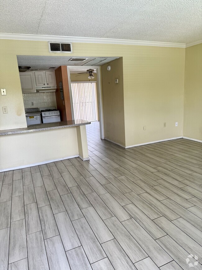 Building Photo - 103 Oyster Bay Cir