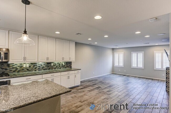Foto del edificio - 3 br, 3.5 bath Condo - 10045 Sable Point S...