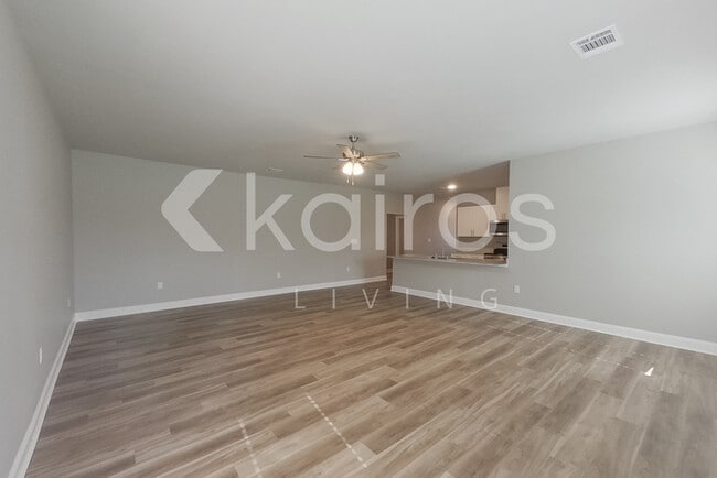 Building Photo - 18857 Seabiscuit Ln