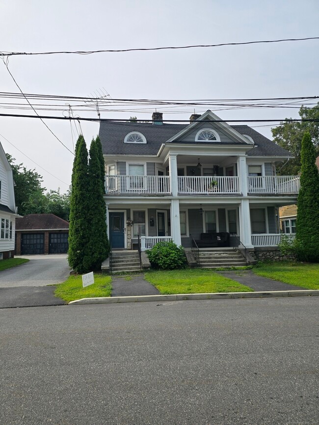 Building Photo - 164 Pythian Ave