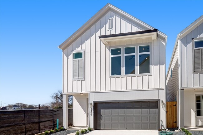 Building Photo - 5242 Texas St