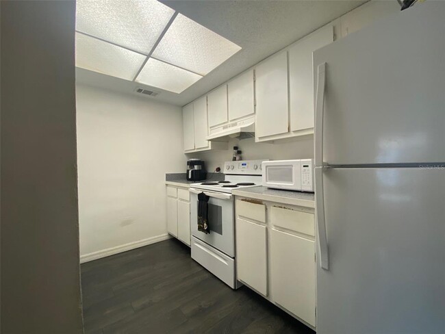 Building Photo - 1656 Sunny Brook Ln