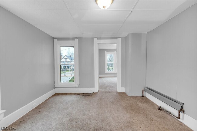 Building Photo - 934 Middle St