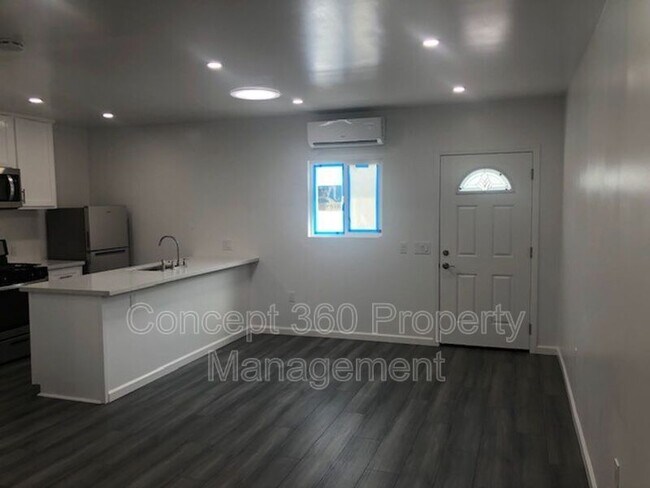 Foto del edificio - 110 E Scott St