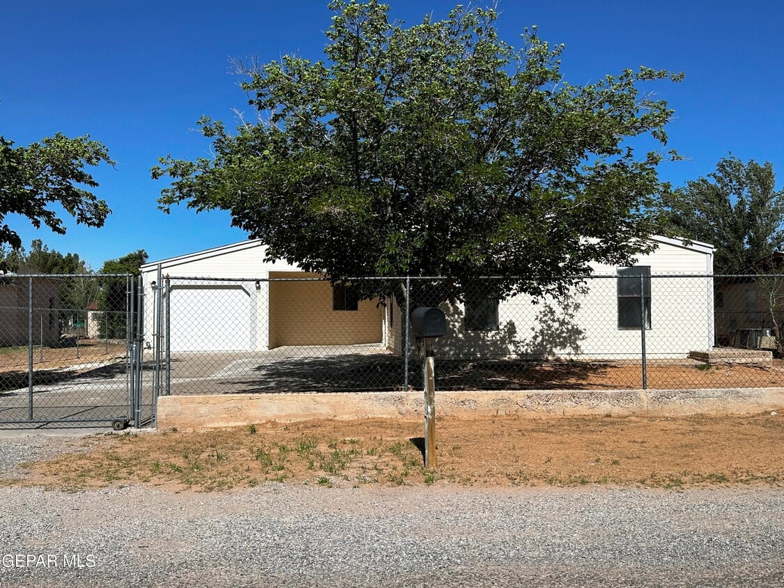 130 Ennis St, El Paso, TX 79928 House for Rent in El Paso, TX