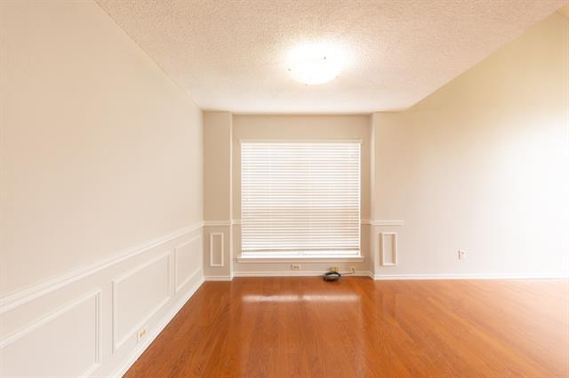 Foto del edificio - 3031 Renaissance Ct