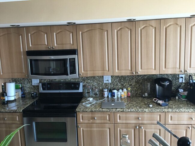 Foto del edificio - 3031 N Ocean Blvd