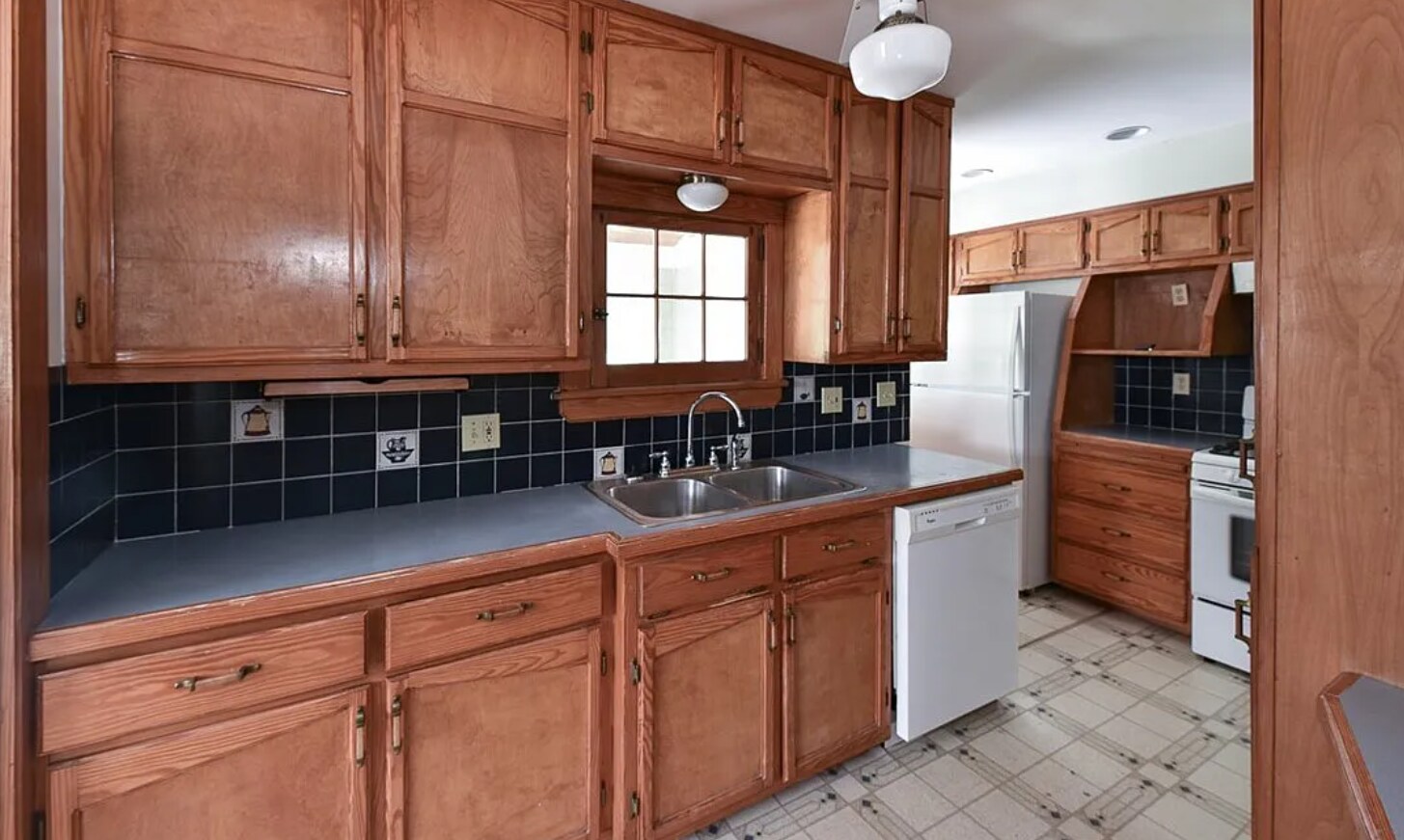 2226 Bellfield Ave Cleveland Heights, OH 44106 – photo 5