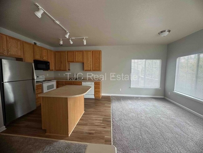 Foto del edificio - 8105 E 11th Ave