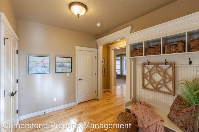 Foto del edificio - 4 br, 2.5 bath House - 11438 W. Blackmoor St.