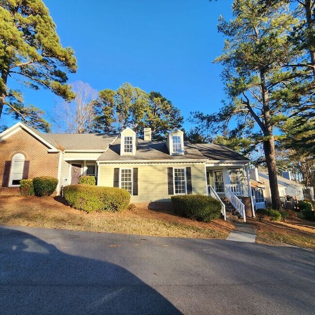 Foto del edificio - 5712 Finsbury Ct