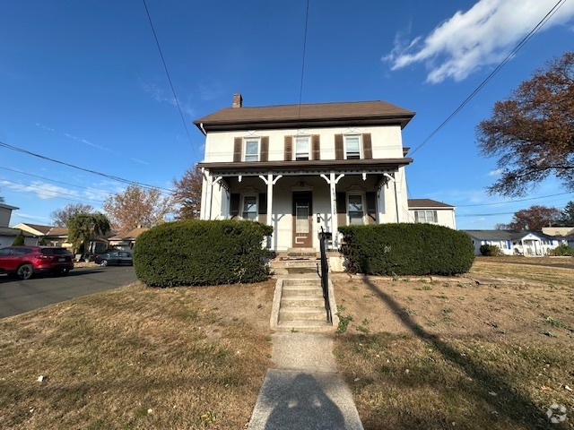 Building Photo - 147 S 3rd St