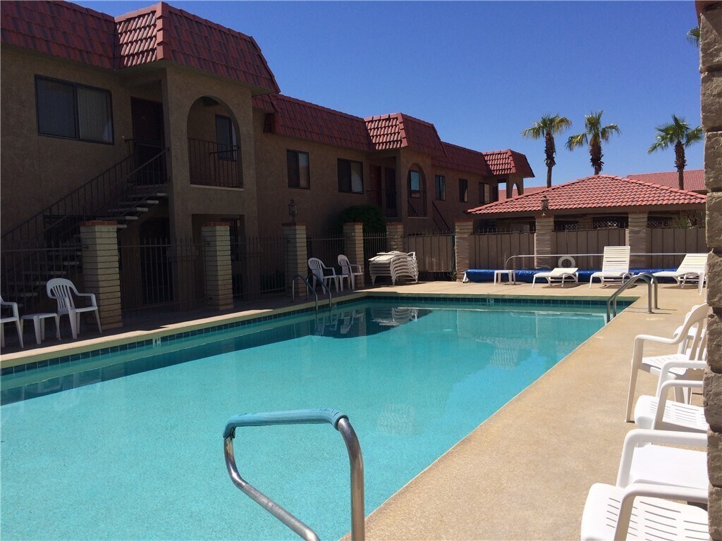 Foto principal - 2085 Mesquite Ave