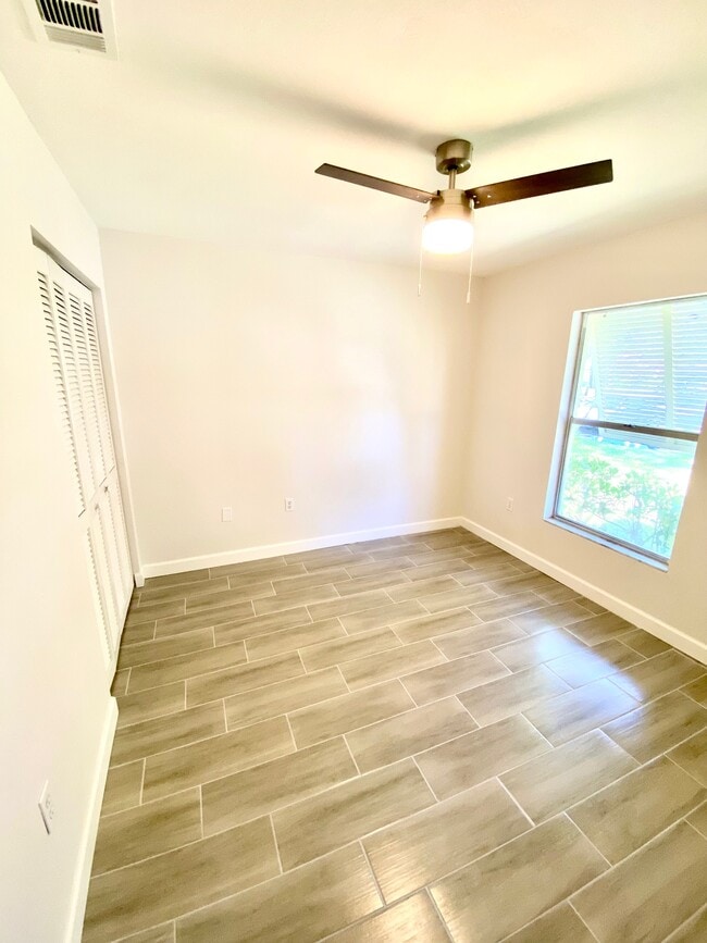 Photo - 5340 Royal Palm Ave Apartment