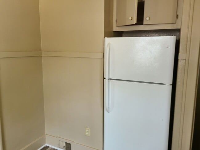 Building Photo - AVAILABLE SOON!