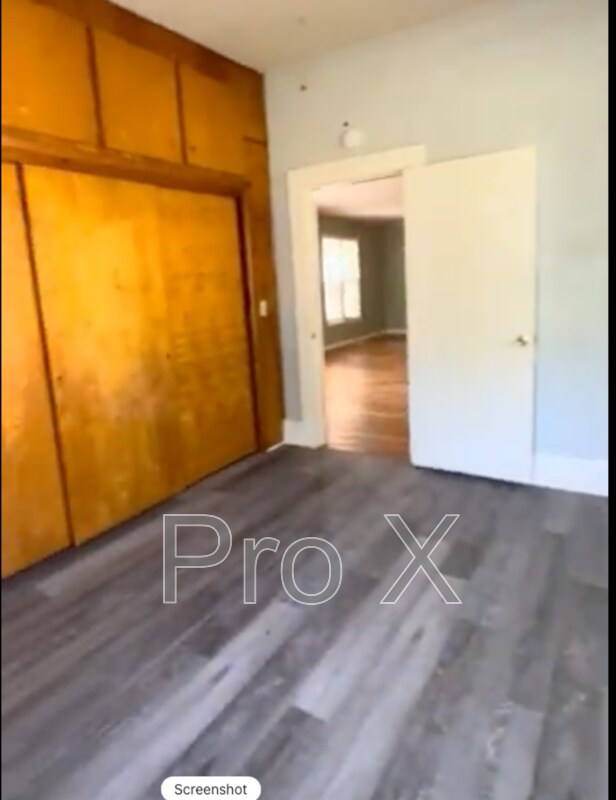 Foto del edificio - 601 E 9th St