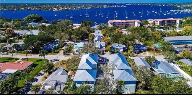 Foto del edificio - 667 SW Cleveland Ave