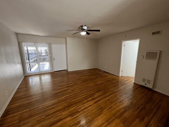 Foto del interior - 652 Veteran Ave