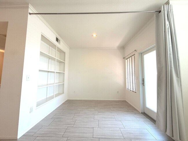 Foto del edificio - 16013 S Desert Foothills Pky