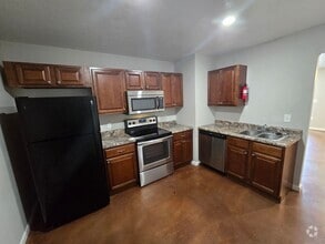 Building Photo - 1423 McLain St