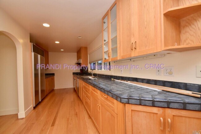 Building Photo - 335 Pine Hill Rd