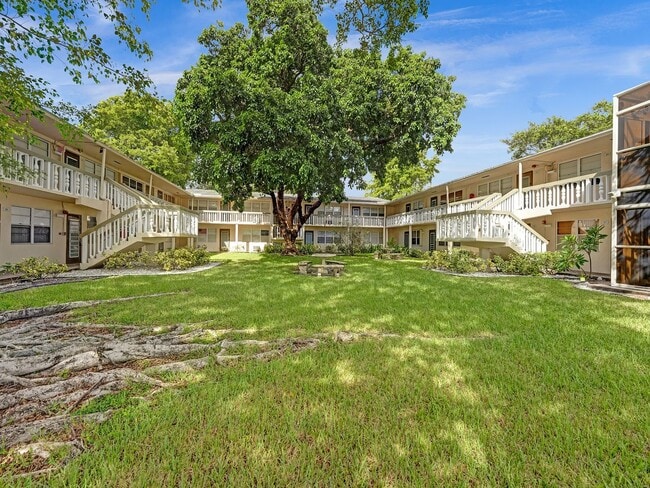 Photo - Beautiful fully furnished 2 bedroom 1.5 bath. Apartment