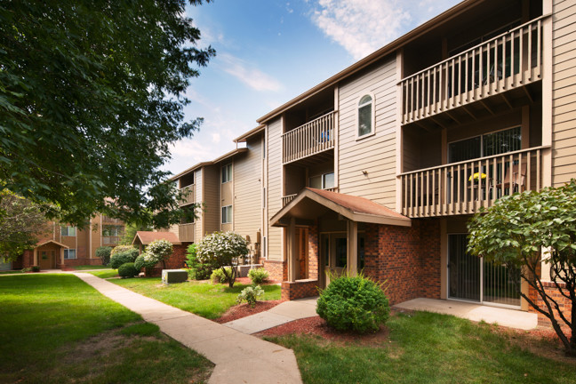 Glen Oaks by Broadmoor - Apartments in Sioux City, IA | Apartments.com