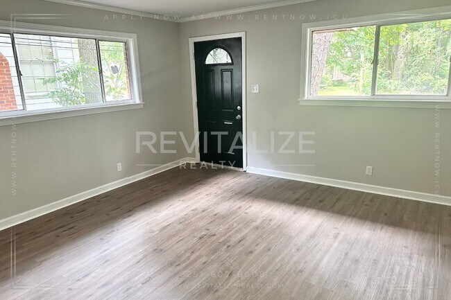 Foto del edificio - 2 Bed/1 Bath Home in Mobile!