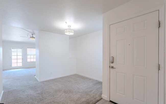 Building Photo - 5950 N 78th St