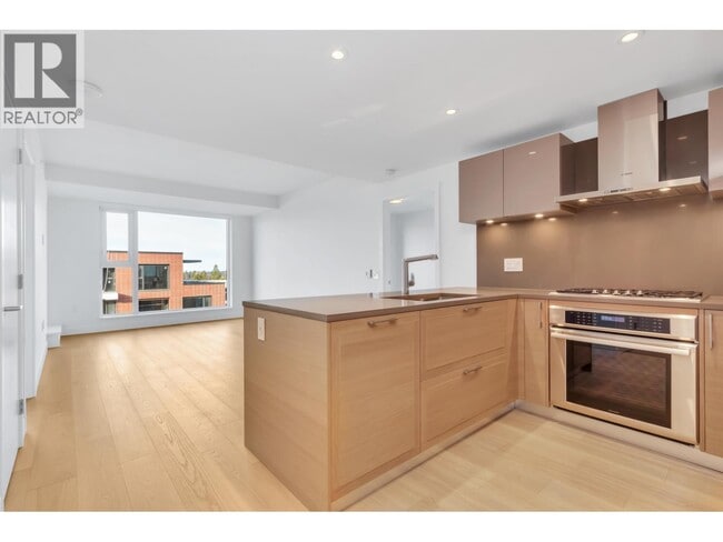 Photo du bâtiment - 1561-1561 W 57th Ave