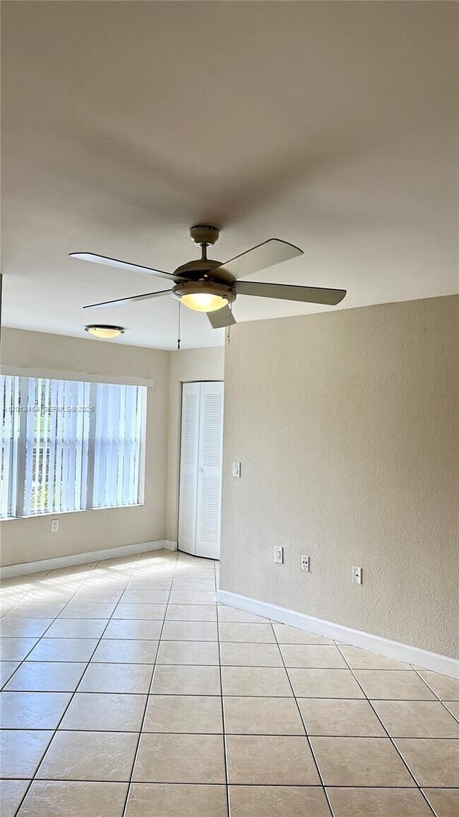 Foto del edificio - 12620 Vista Isles Dr