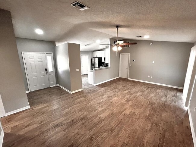 Building Photo - 7508 Briarbay Loop