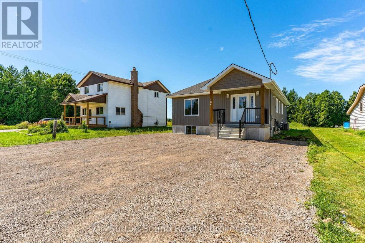 Primary Photo - 486 Dawson St