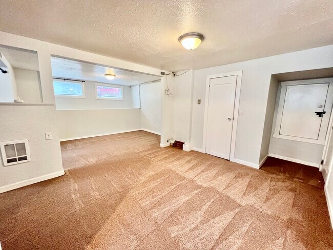 Foto del edificio - 414 E Mercer St