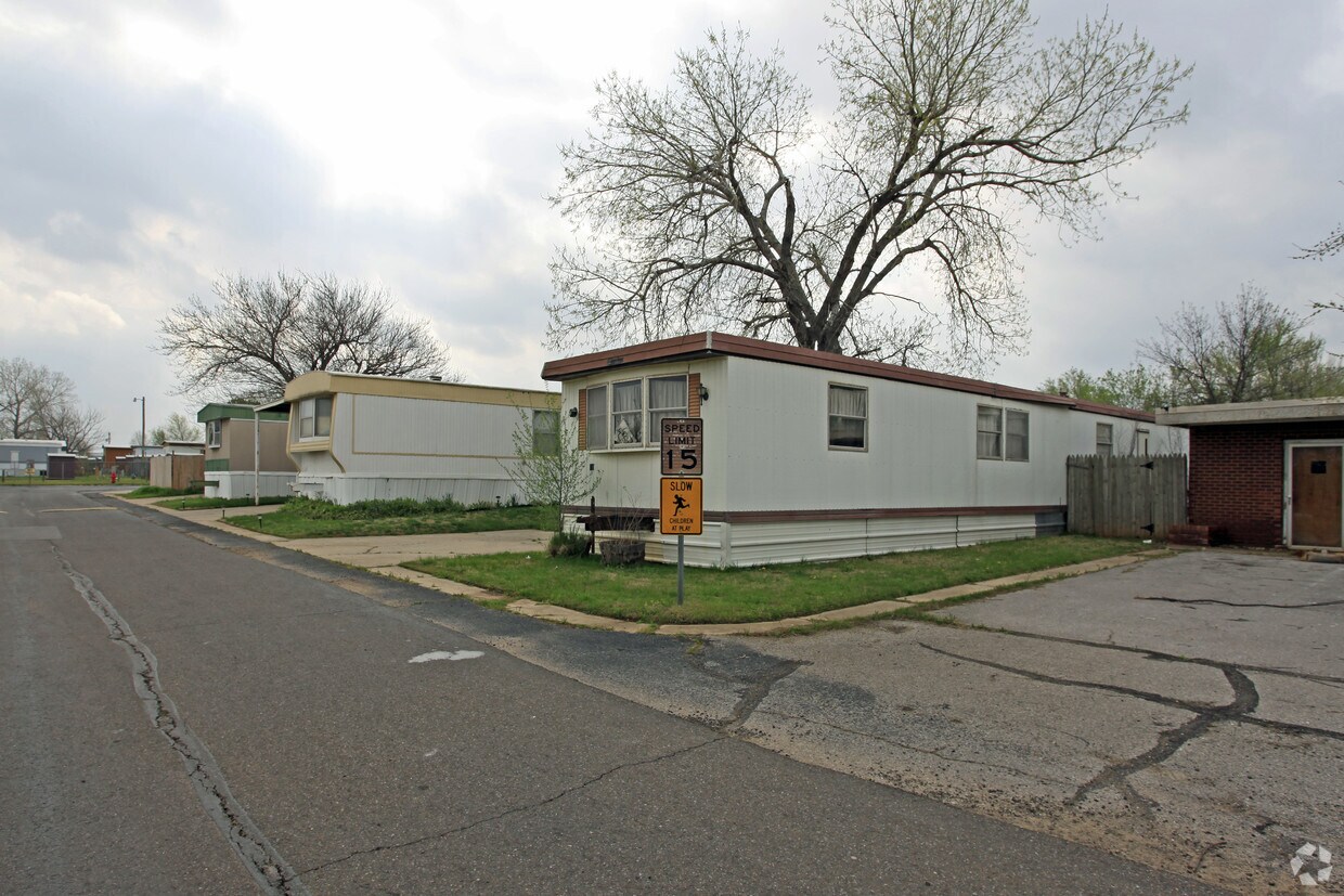 Foto del edificio - Chambers Mobile Home Village