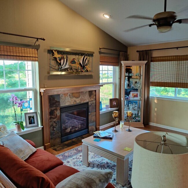 Building Photo - 3121 Saganashkee Ln